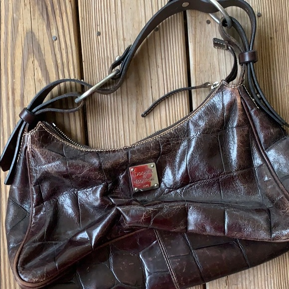 Dooney and bourke purse! - Picture 1 of 4